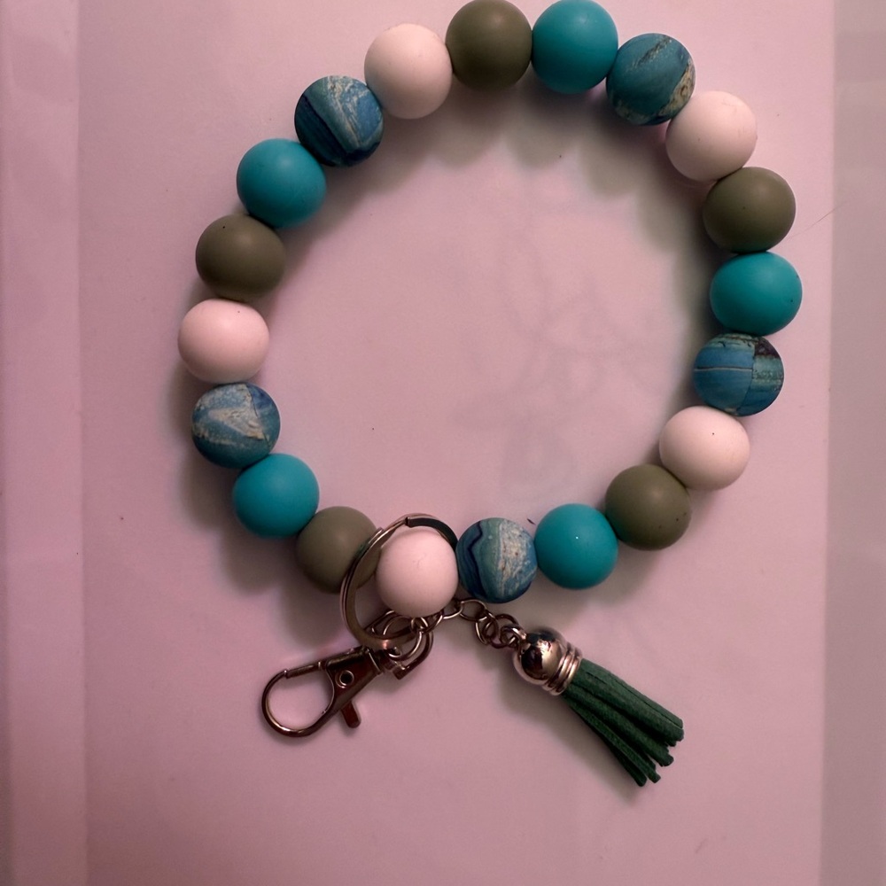 Hand Crafted Teal and White Beaded Key Holder